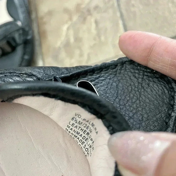 Vince  Camuto Leather Loafer Black Size 6.5 - Picture 4 of 7